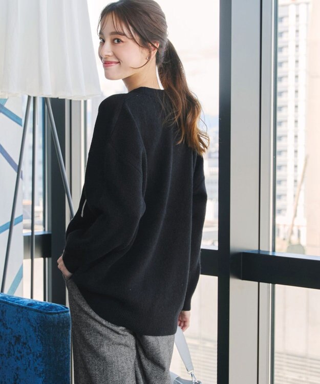 Tiaclasse 【洗える】テープ刺繍ロゴニットトップス ブラック