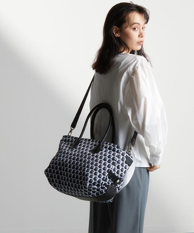 Y'SACCS キュービックモノグラム　2WAYトート　Mサイズ ブラック