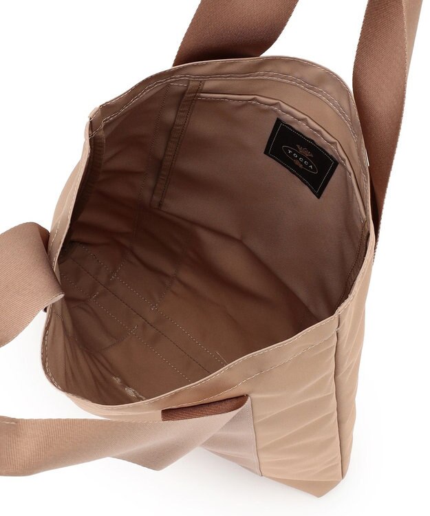 TOCCA 【アップサイクルコサージュ付き・美香＆Lovécoコラボ・数量限定・A4サイズ対応】FLOWER IN HEART BAG バッグ ベージュ×ローズ