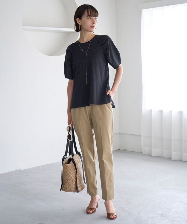 UNFILO L FINE MOVE テーパードパンツ ベージュ