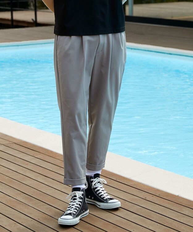 23区GOLF 【23Fondation/MEN】【ストレッチ】ツータックルーズ  テーパードパンツ ベージュ系