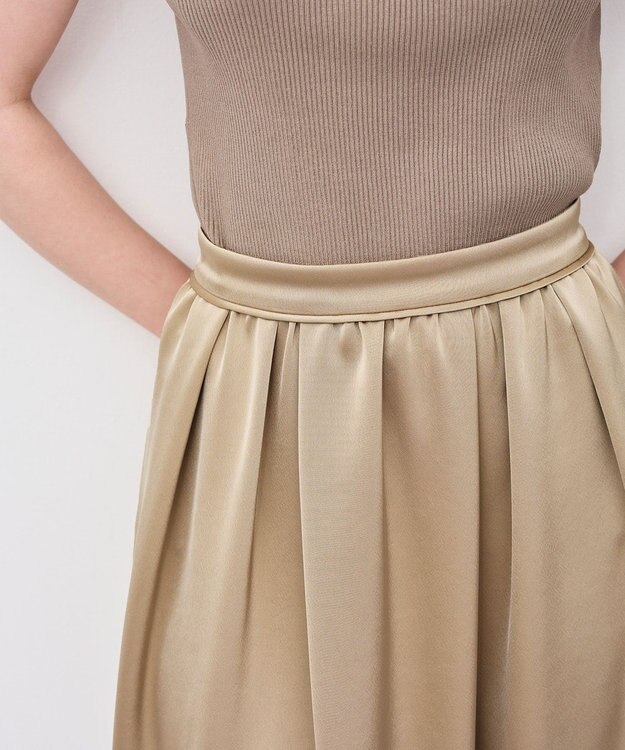 uncrave シャイニーダブルサテン フレアスカート ゴールドベージュ