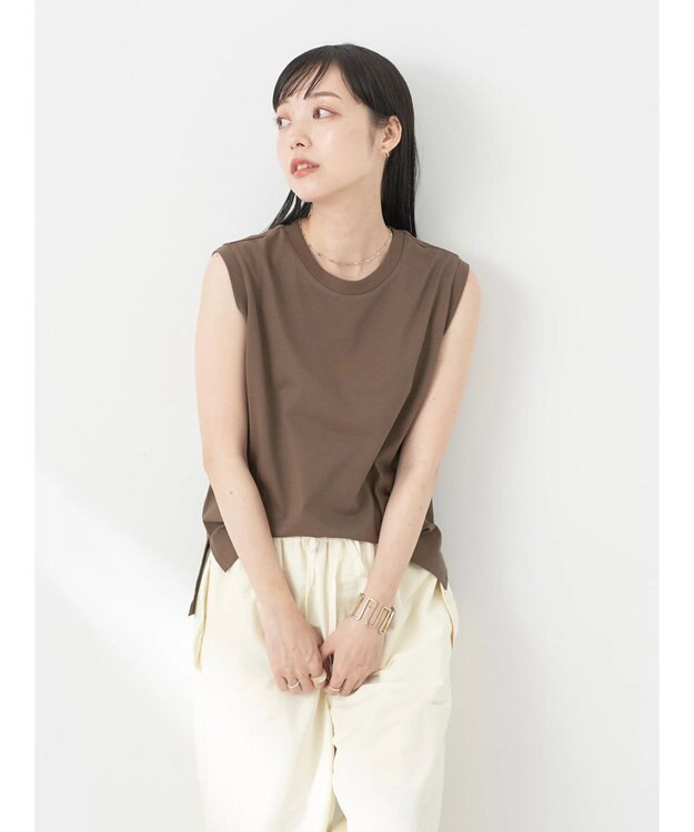 earth music&ecology ノースリーブカットソー（汗じみ防止） Brown