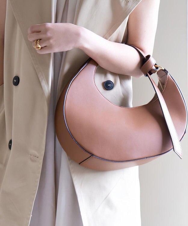 style code [Lyrss/リルス] イタリア製牛トコ皮 ハーフムーンエシカル レザー バッグ キャメル