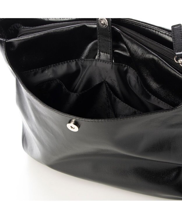 LA BAGAGERIE コーティングキャンバス ショルダーバッグ ブラック