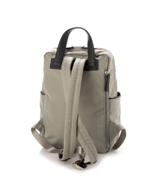 Y'SACCS NEWナイロン×レザーコンビシリーズ　前ポケットミニリュックサック グレー