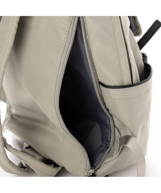 Y'SACCS NEWナイロン×レザーコンビシリーズ　前ポケットミニリュックサック グレー