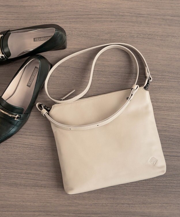 ACE BAGS & LUGGAGE ultma TOKYO アイオ ショルダーバッグ 11983 本革 サコッシュ トープ