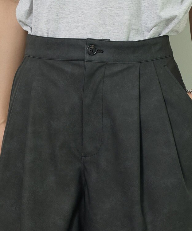 Green Parks レザーライクショートパンツ Black