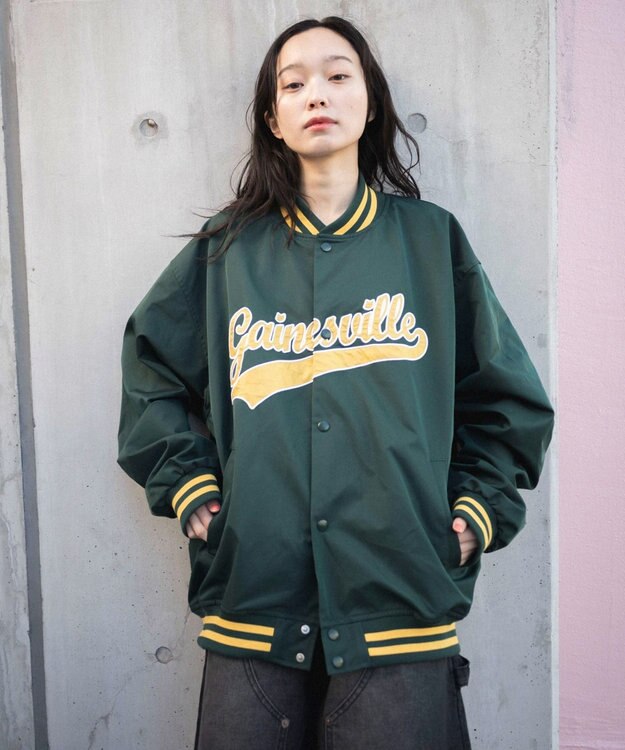 WEGO 【ユニセックス着用ITEM/MLサイズ展開】ワッペンロゴスタジャン ダークグリーン