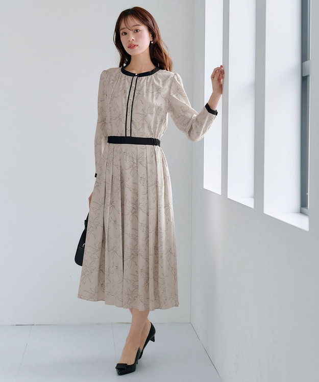 フラワープリント配色ワンピース【Tiaclasse】