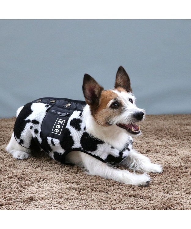 PET PARADISE Lee 牛柄 背中開きボアベスト 《白黒》 小型犬 牛柄 白黒