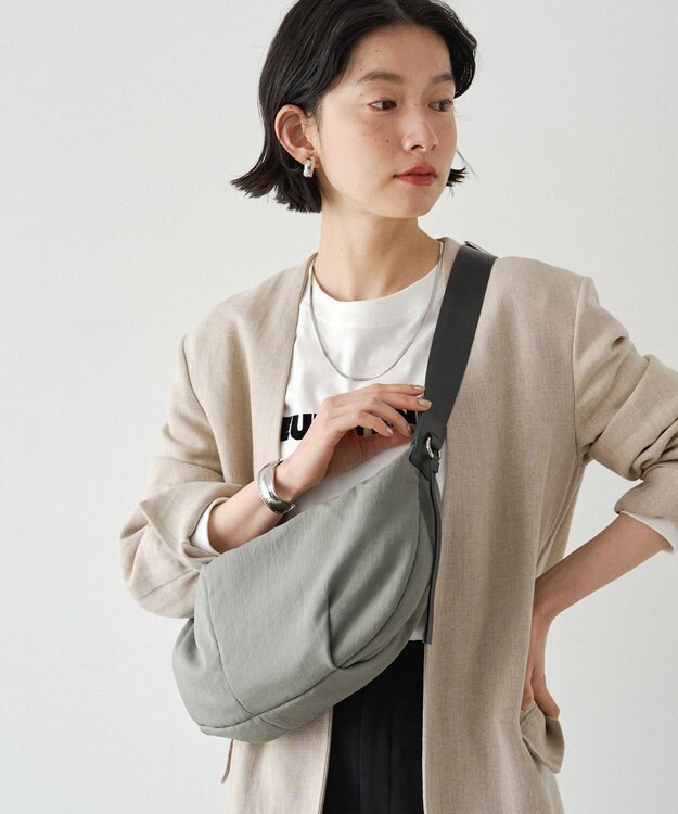 russet ナイロンバナナボディバッグ(CE-1710) Olive