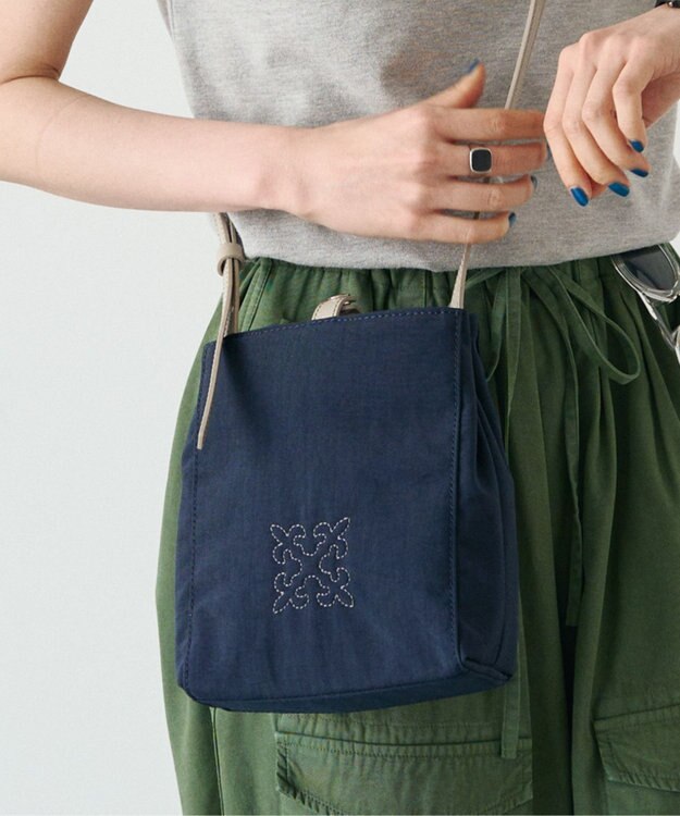 russet ナイロンミニショルダーバッグ(Z-235) Navy