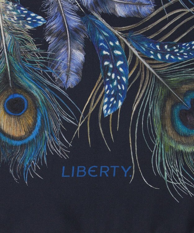 LIBERTY. ピーコック マナー プリューム シルクスカーフ 90 ネイビー