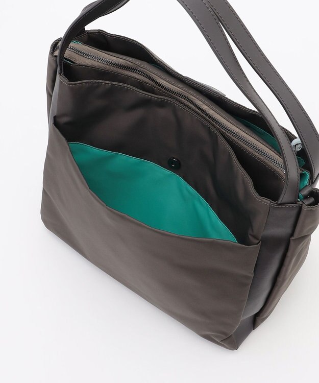 Y'SACCS 【大人のおしゃれ手帖10月号掲載】市川実和子×Y'SACCS　ナイロンすっきりトート ダークグレー