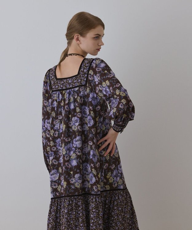 GRACE CONTINENTAL ボタニカルティアードワンピース ブラウン