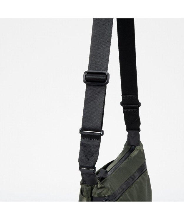 ACE BAGS & LUGGAGE ace. ラグマスター2 ショルダーバッグ  B5サイズ 17766 エース カーキ