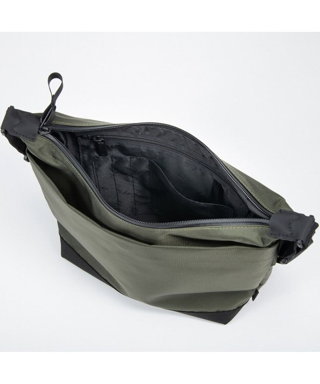 ACE BAGS & LUGGAGE ace. ラグマスター2 ショルダーバッグ  B5サイズ 17766 エース カーキ