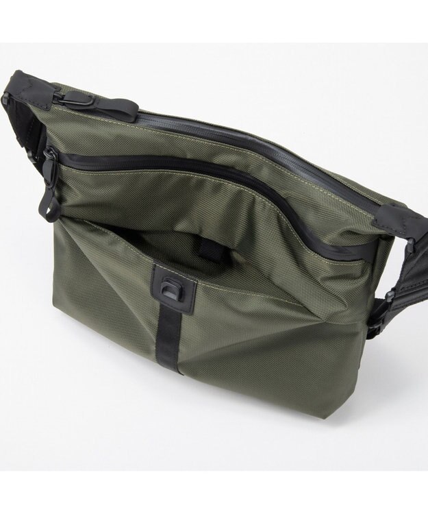 ACE BAGS & LUGGAGE ace. ラグマスター2 ショルダーバッグ  B5サイズ 17766 エース カーキ