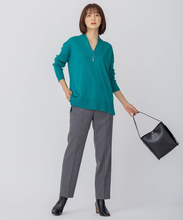 23区 【CLASSY.1月号掲載】ウールミルドストレッチ テーパードパンツ チャコール