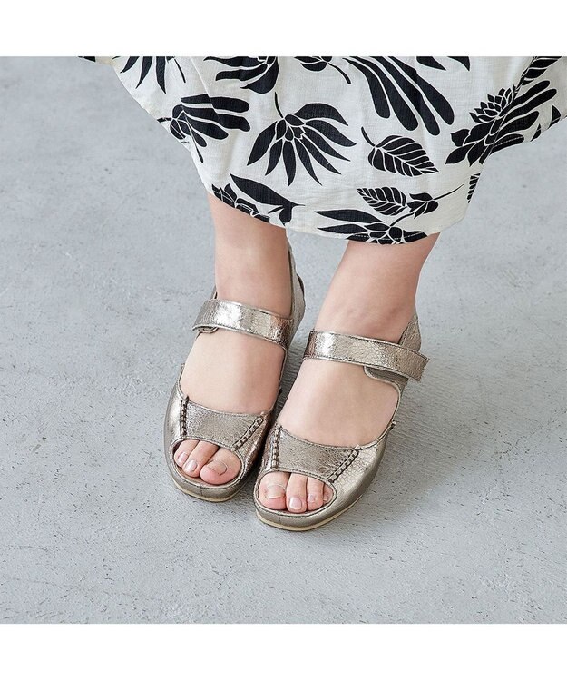 MODE ET JACOMO <D'ICI>アジャスタブルインヒールサンダル ゴールド