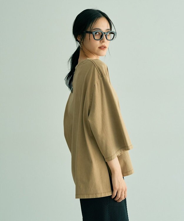 YECCA VECCA ヴィンテージ風箔プリントロゴTee Dark Beige