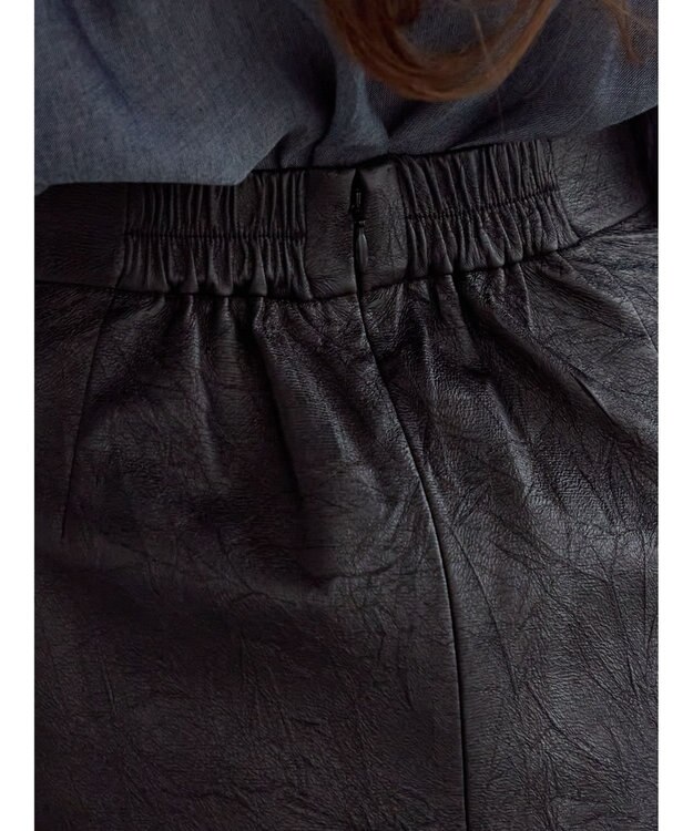 Te chichi クラックレザーライクナロースカート ブラック