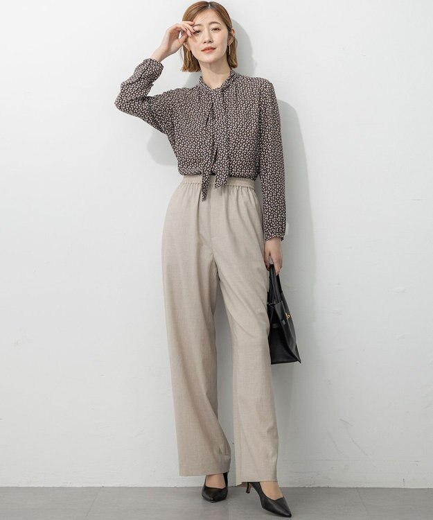 23区 【洗える】モダンジオメトリックプリント ブラウス ダークブラウン系