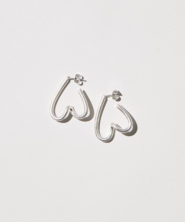AMERICAN HOLIC ツイストハートピアス Silver