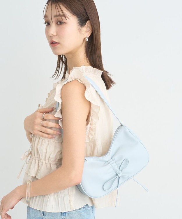 earth music&ecology リボンドロストハンドバッグ Ice Blue