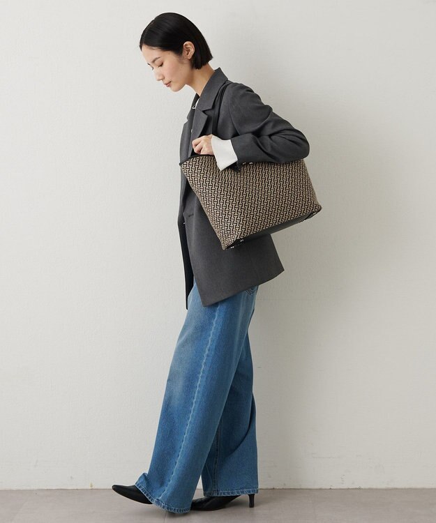 IACUCCI モノグランマ L JACQUARD/RUGA ブラック