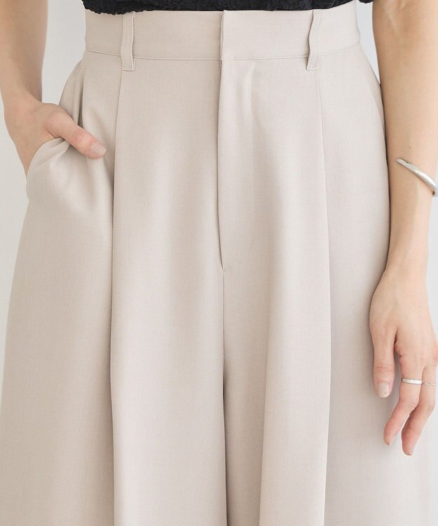 earth music&ecology クロップドパンツ Beige