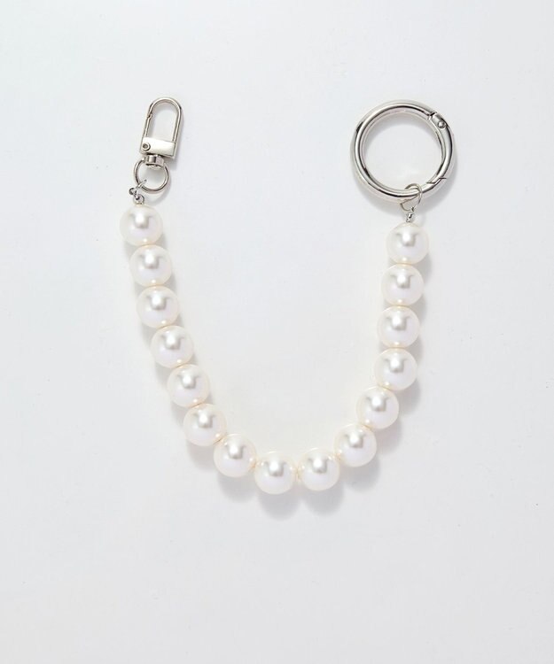 Phoebe ボリュームボールストラップチャーム　パール ホワイト