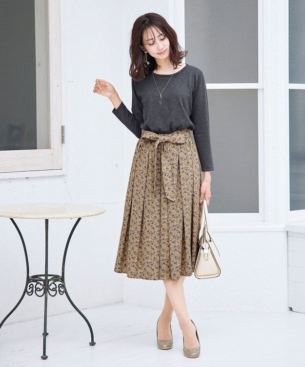 Tiaclasse 【洗える】1枚でコーディネートが決まる花柄ニットドッキングワンピース チャコールグレー