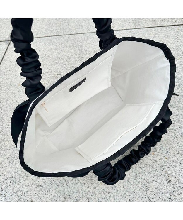 LA BAGAGERIE 【インスタグラマー Chiyoさん×LA BAGAGERIE】ギャザーリボンハンドルトート ブラック