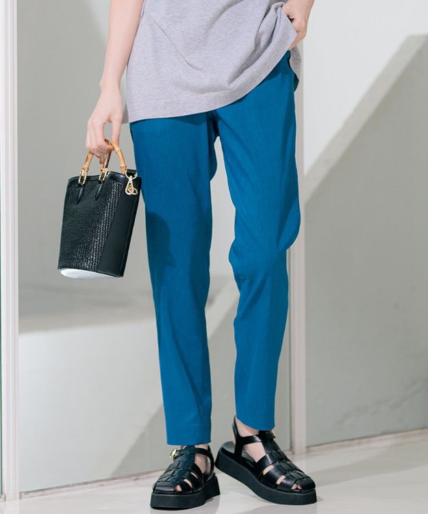 23区 【洗える】リネンレーヨンストレッチ テーパードパンツ [WEB限定]ブルー系