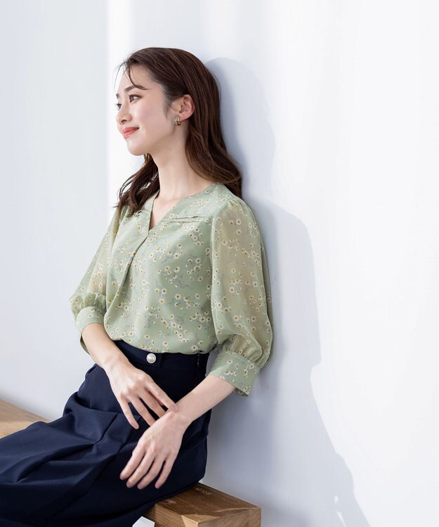 Tiaclasse L 【洗える】花柄Vネックブラウス グリーン
