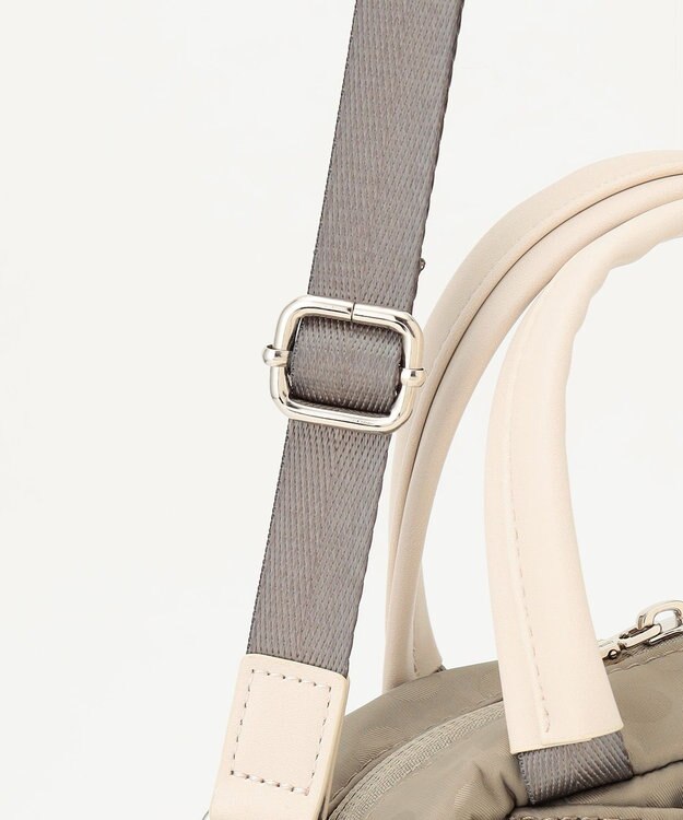 Y'SACCS はっ水ドットジャカード　ショートハンドル付き　軽量2wayショルダー グレージュ