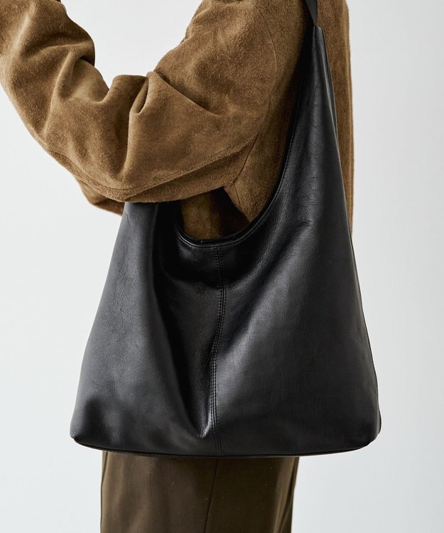 russet レザーホーボーバッグ L(CE-1654) Black