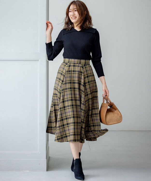 組曲 Elenaリブニット プルオーバー ブラック系