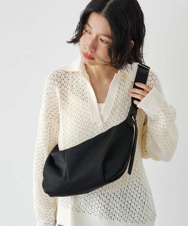 russet ナイロンバナナボディバッグ(CE-1710) Black