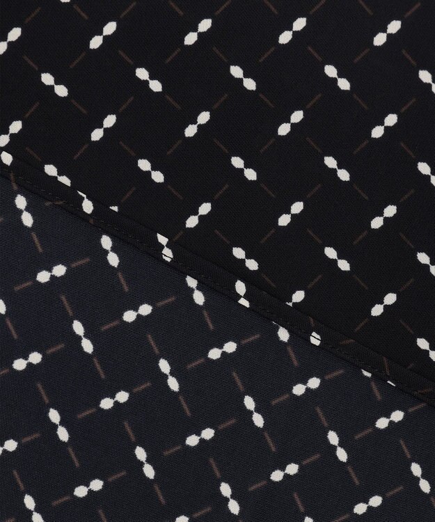 自由区 S 【セットアップ対応・洗える】ライトサテン8分袖 ブラウス ブラック系1