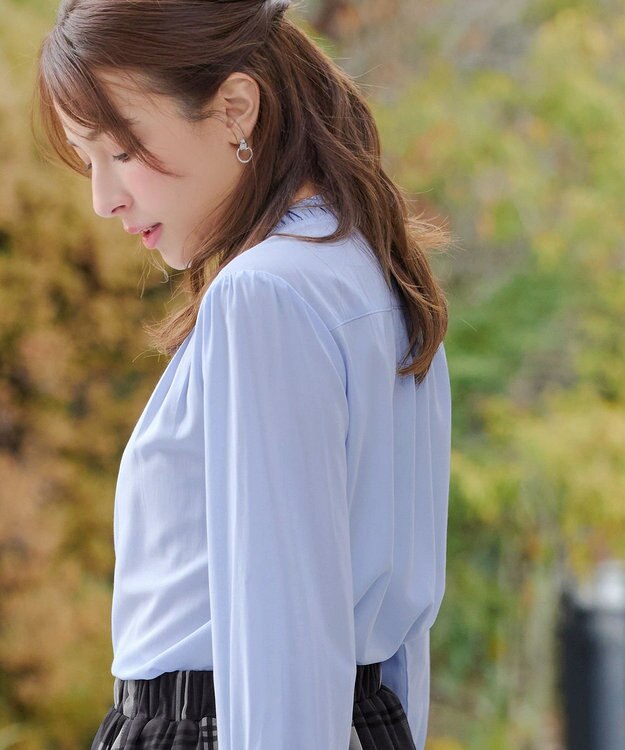 Tiaclasse フリルリボンブラウス サックス