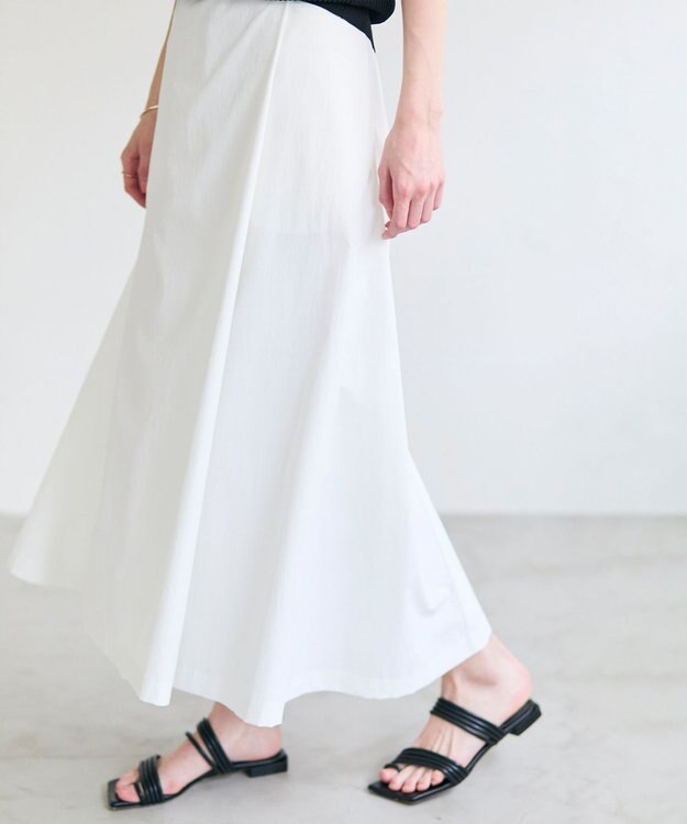 BEIGE， YANN / ラップタック フレアスカート White