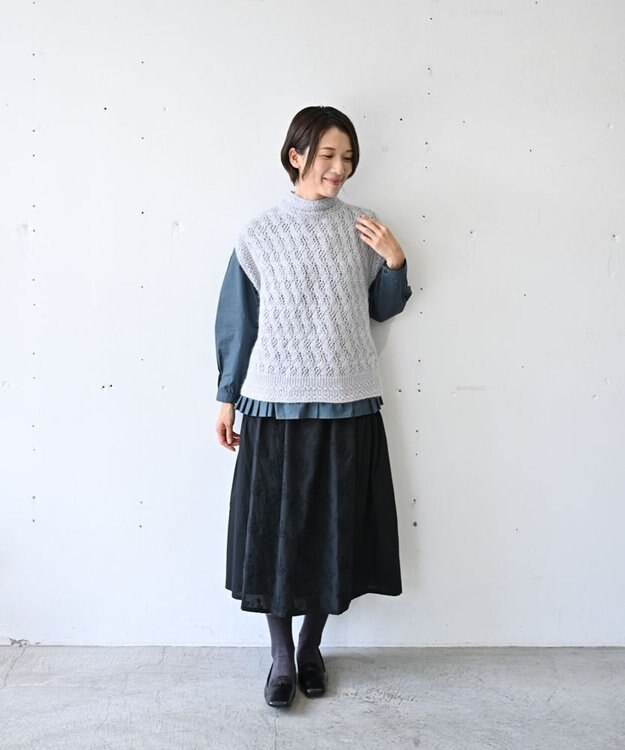 muuc 〈高品質シルク＆アンゴラモヘア〉模様編み ボトルネックベスト ライトグレー
