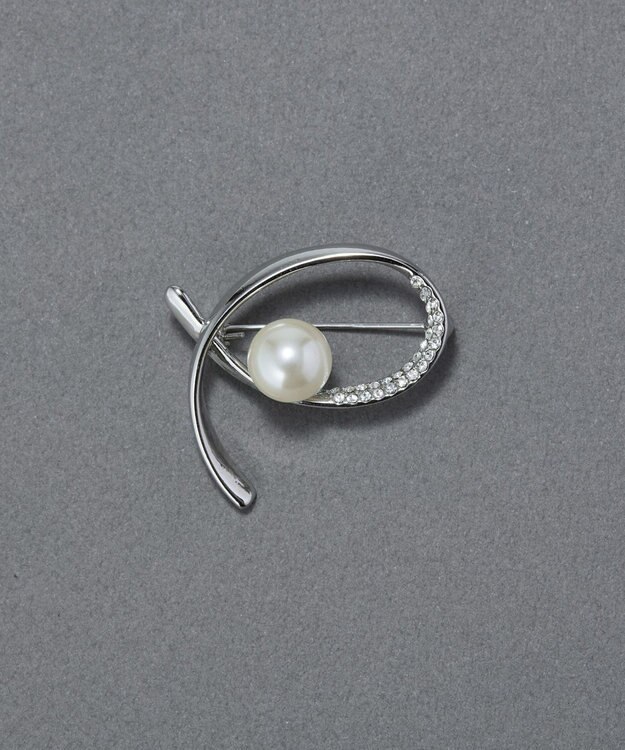 Phoebe クロスカーブパールビジューブローチ　シルバー シルバー
