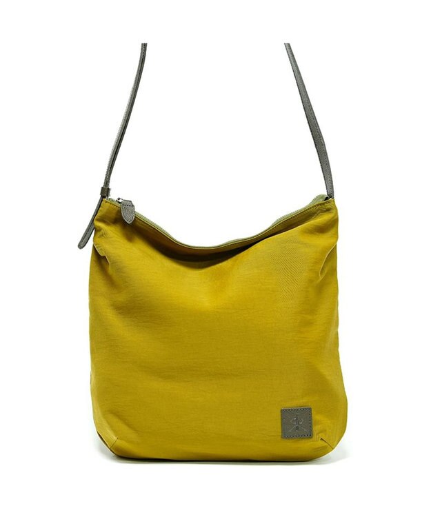 Regalo Felice 【超軽量 / A4サイズ対応 / 口元ファスナータイプ】ショルダー / REGALO OL(オリーブ)