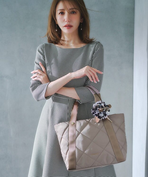 撥水・A4サイズ対応】TRACE PAVE QUILTOTE キルトバッグ / TOCCA