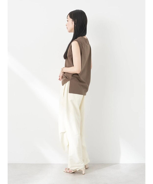 earth music&ecology ノースリーブカットソー（汗じみ防止） Brown